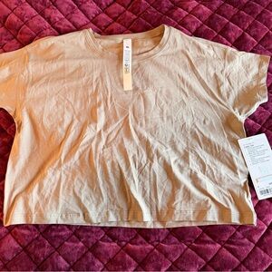 NWT lululemon Cates Cropped T-Shirt